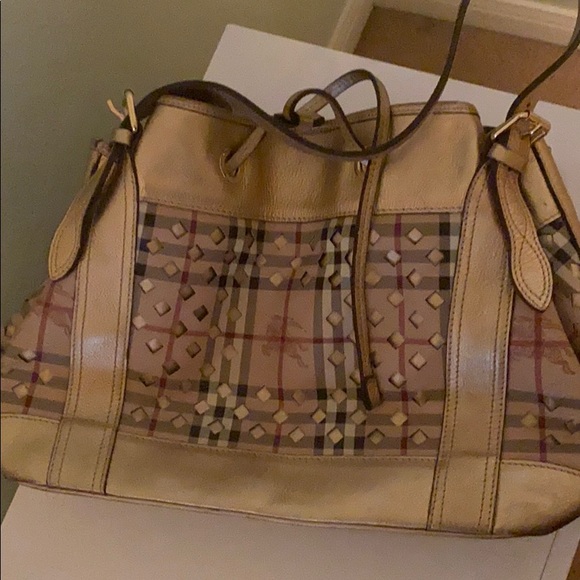 Burberry Drawstring Gold PVC Bag - Picture 4 of 4